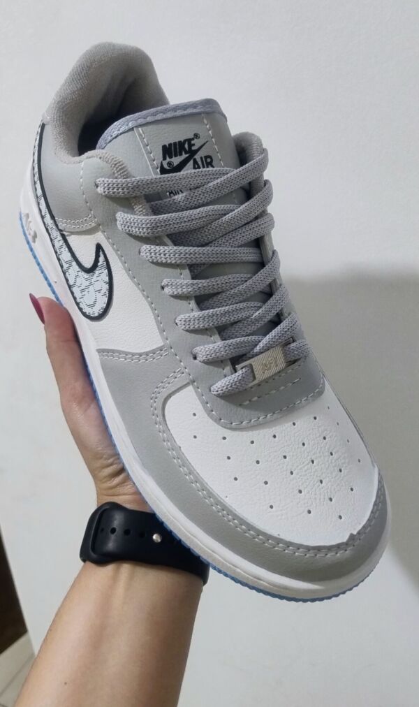 Tênis Nike Air Force Dior - Image 3
