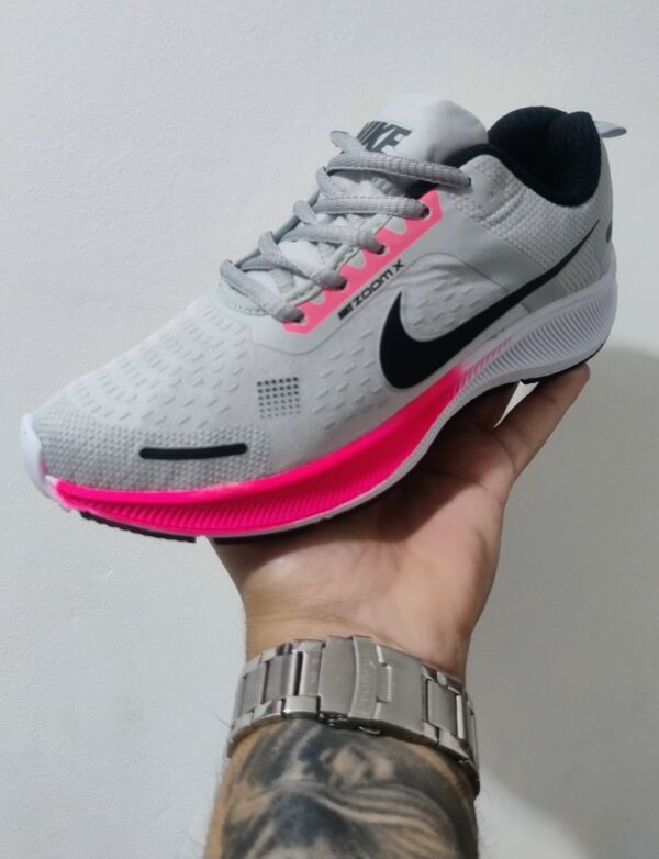 Tênis Nike Zoom X