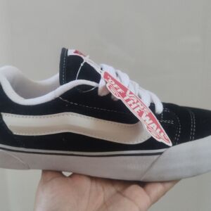 Tênis Vans KNU Preto e Branco