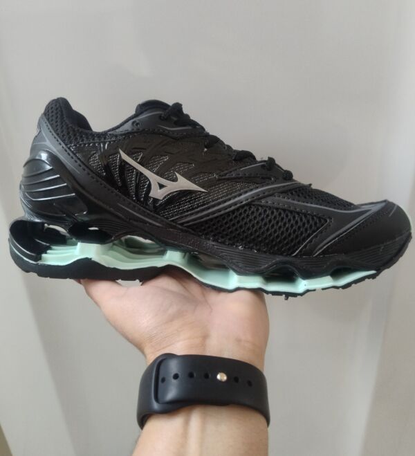 Tênis 1ª linha nacional - Mizuno pro 8