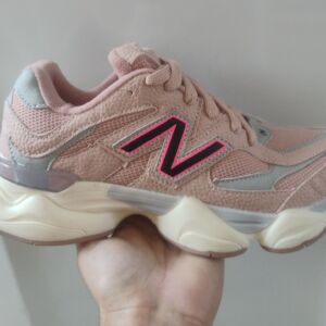 Tênis New Balance 9060 Premium